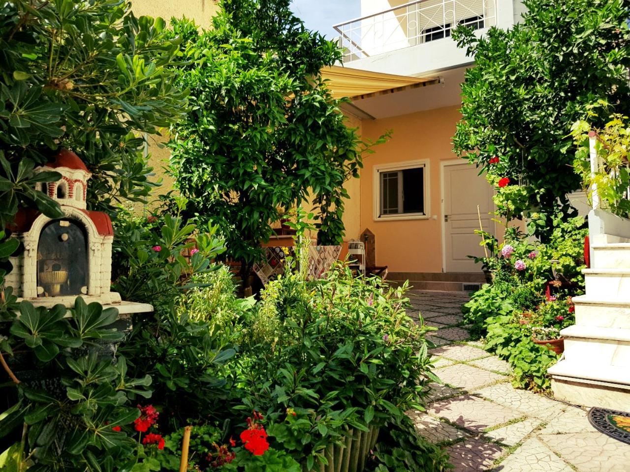 Nomads Rooms Trikala  Luaran gambar