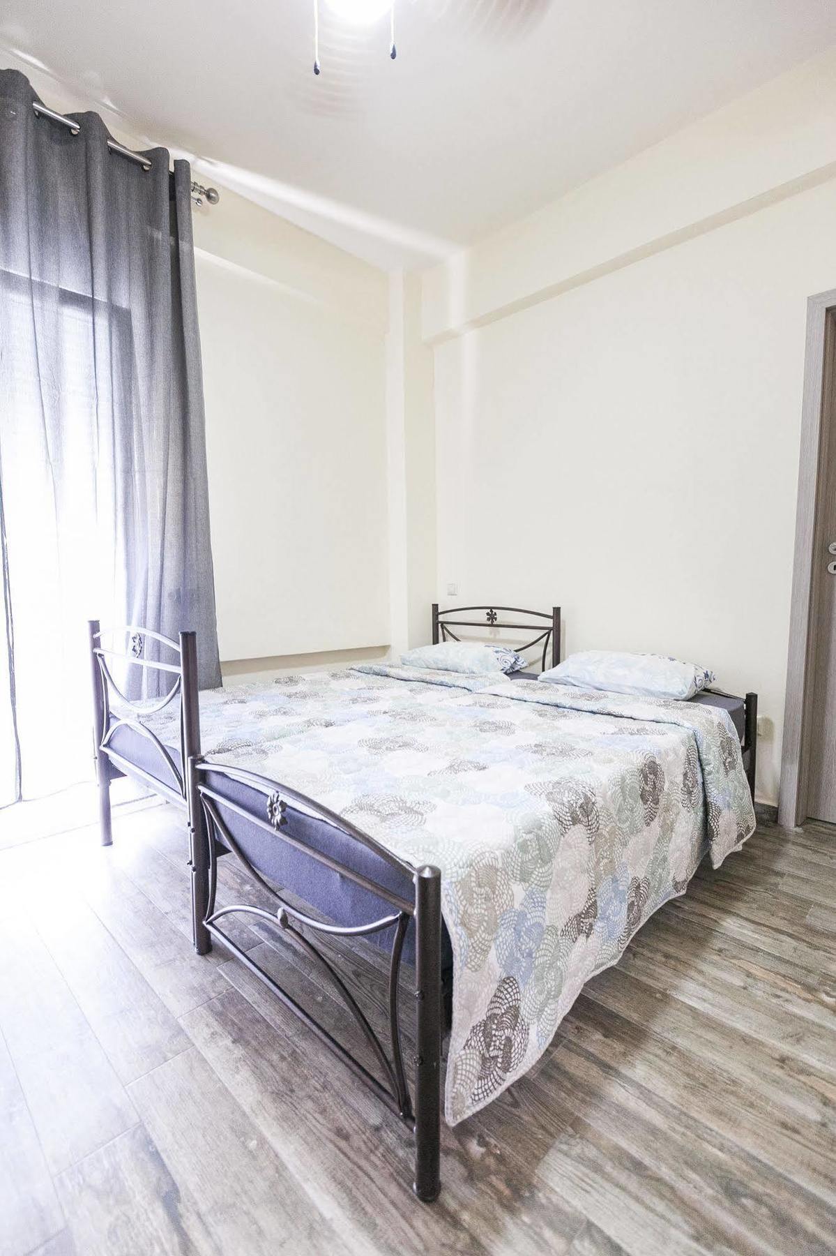 Nomads Rooms Trikala  Luaran gambar